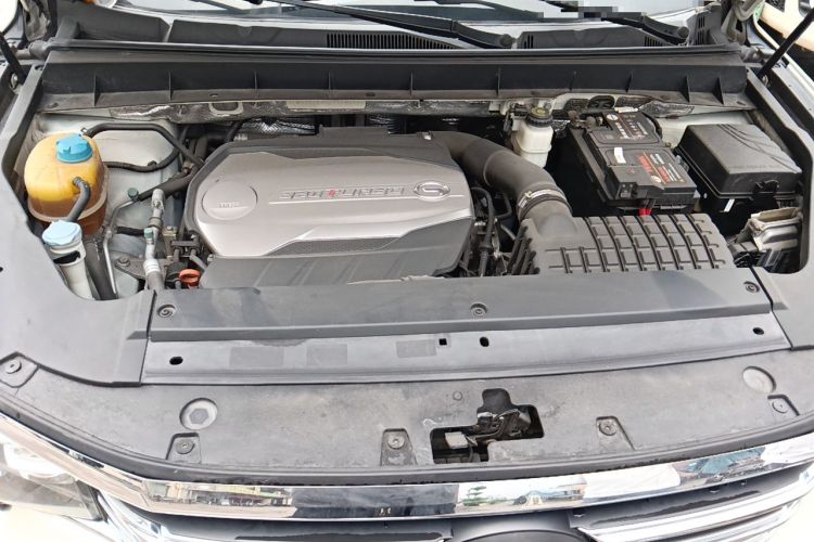 Used GAC Trumpchi GS8 2017 320T Two-Wheel Drive Luxury Smart Connectivity Version (7 Seats) Engine Bay