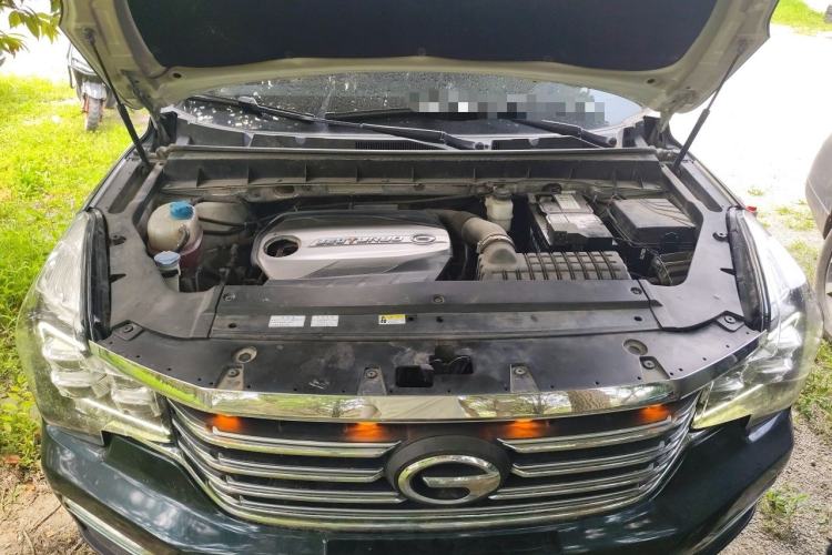 Used GAC Trumpchi GS8 2017 320T Two-Wheel Drive Luxury Smart Connectivity Version (7 Seats) Engine Bay