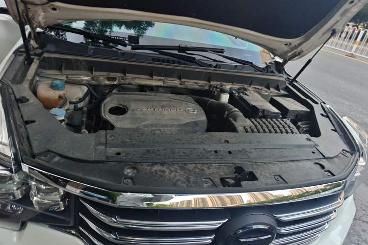 Used GAC Trumpchi GS8 2017 320T Two-Wheel Drive Luxury Smart Connectivity Version (7 Seats) Engine Bay