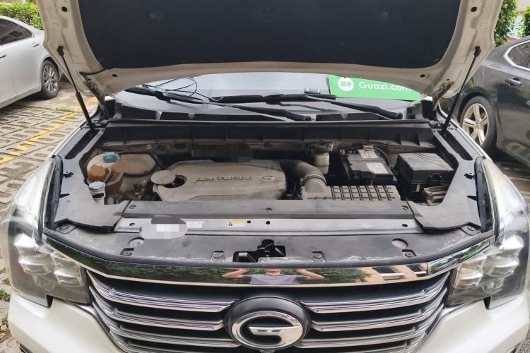 Used GAC Trumpchi GS8 2017 320T Two-Wheel Drive Luxury Smart Connectivity Version (7 Seats) Engine Bay
