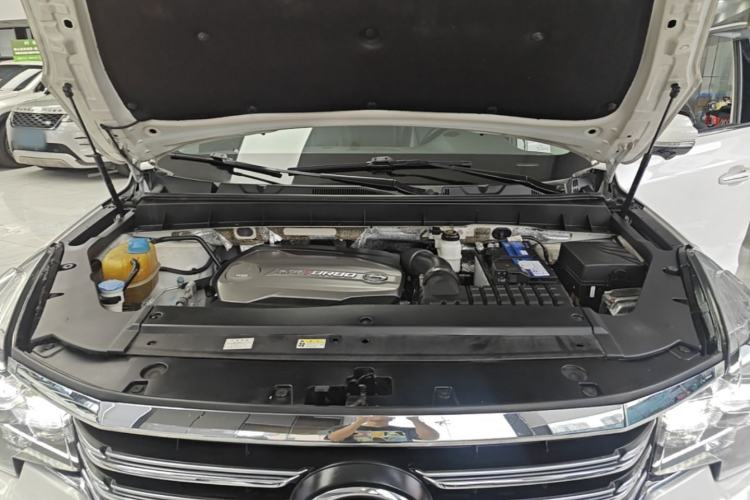 Used GAC Trumpchi GS8 2017 320T Two-Wheel Drive Luxury Smart Connectivity Version (7 Seats) Engine Bay