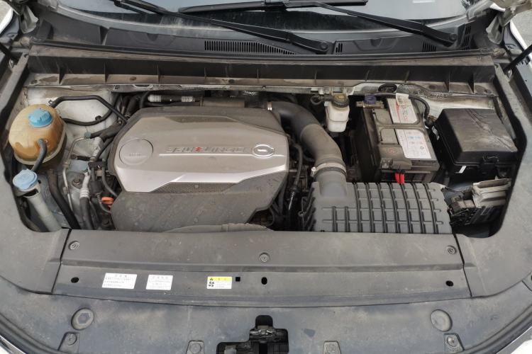 Used GAC Trumpchi GS8 2017 320T Two-Wheel Drive Luxury Smart Connectivity Version (7 Seats) Engine Bay