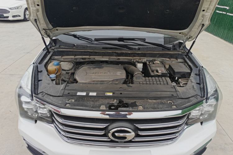 Used GAC Trumpchi GS8 2017 320T Two-Wheel Drive Luxury Smart Connectivity Version (7 Seats) Engine Bay