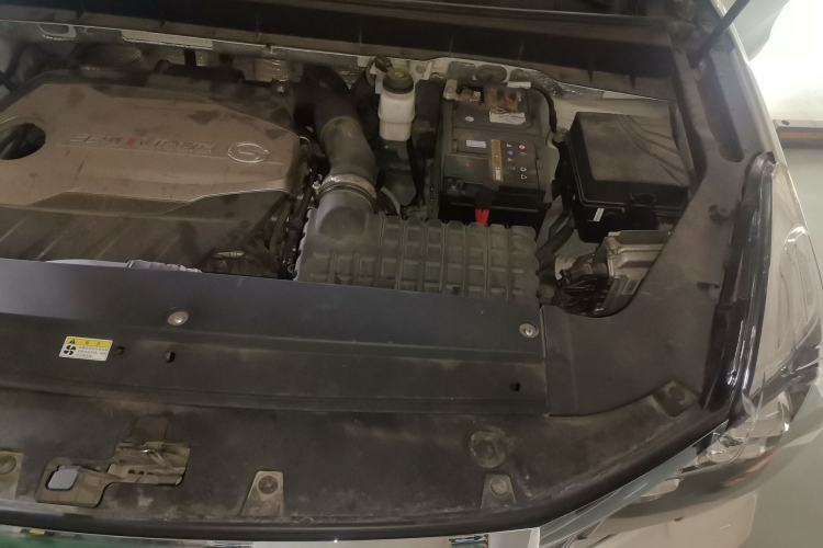 Used GAC Trumpchi GS8 2017 320T Two-Wheel Drive Luxury Smart Connectivity Version (7 Seats) Engine Bay Left