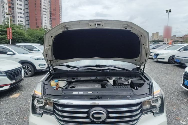 Used GAC Trumpchi GS8 2017 320T Two-Wheel Drive Luxury Edition (7 Seats) Engine Bay