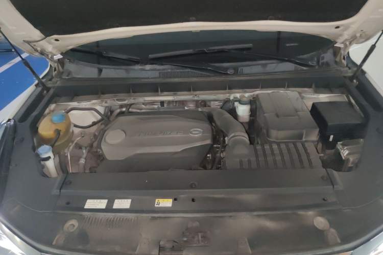 Used GAC Trumpchi GS8 2017 320T Two-Wheel Drive Luxury Smart Connectivity Version (7 Seats) Engine Bay
