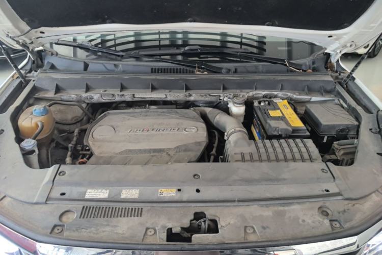 Used GAC Trumpchi GS8 2017 320T Two-Wheel Drive Luxury Smart Connectivity Version (7 Seats) Engine Bay