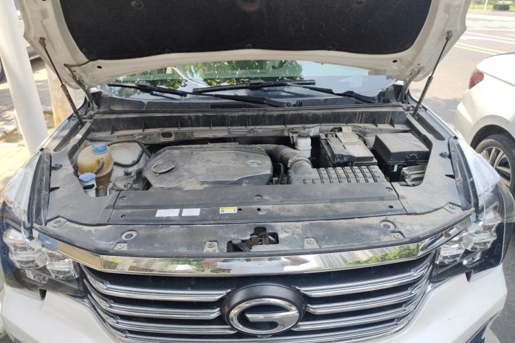 Used GAC Trumpchi GS8 2017 320T Two-Wheel Drive Luxury Smart Connectivity Version (7 Seats) Engine Bay