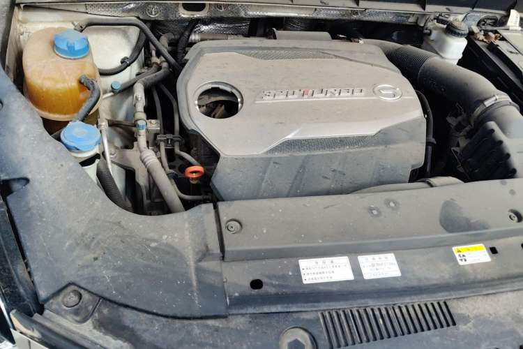 Used GAC Trumpchi GS8 2017 320T Two-Wheel Drive Luxury Smart Connectivity Version (7 Seats) Engine Bay Right