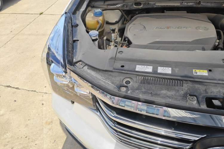 Used GAC Trumpchi GS8 2017 320T Two-Wheel Drive Luxury Smart Connectivity Version (7 Seats) Engine Bay Right