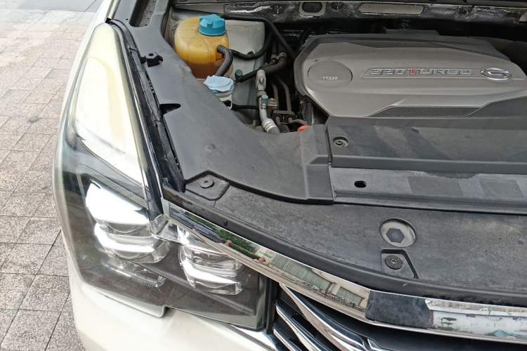 Used GAC Trumpchi GS8 2017 320T Two-Wheel Drive Luxury Smart Connectivity Version (7 Seats) Engine Bay Right