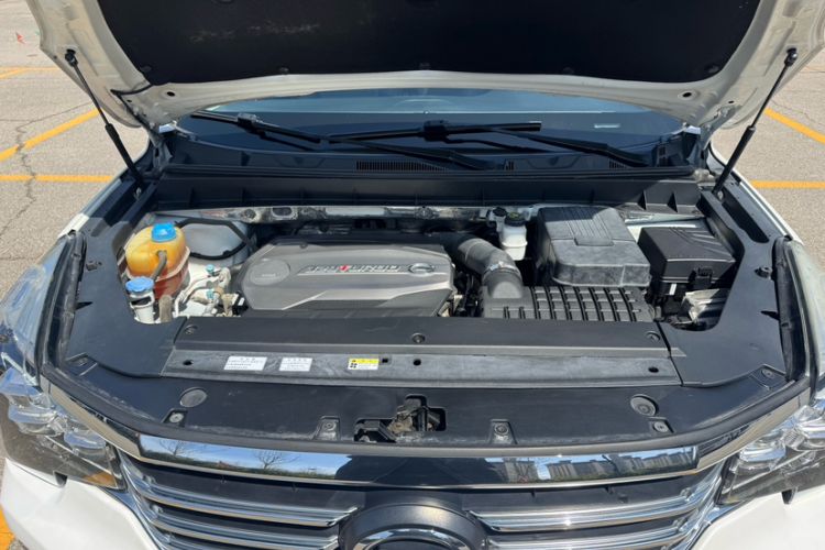 Used GAC Trumpchi GS8 2017 320T Four-Wheel Drive Luxury Smart Connectivity Version (7 Seats) Engine Bay