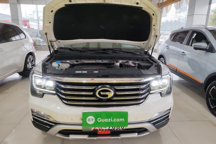 Used GAC Trumpchi GS8 2017 320T Two-Wheel Drive Luxury Smart Connectivity Version (7 Seats) Engine Bay