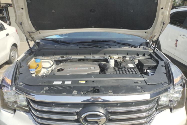 Used GAC Trumpchi GS8 2017 320T Two-Wheel Drive Luxury Smart Connectivity Version (7 Seats) Engine Bay
