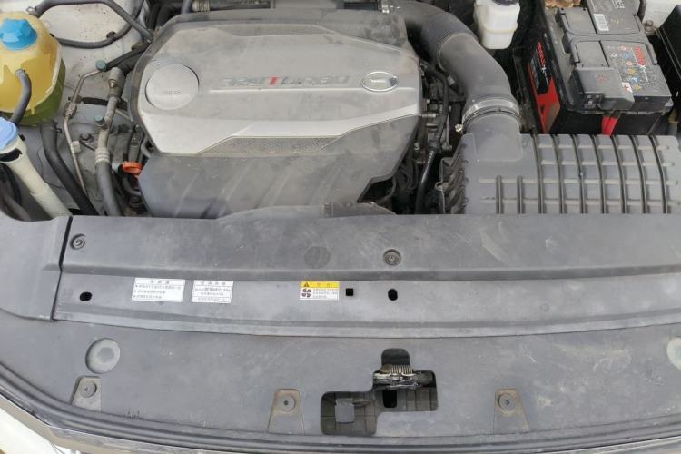 Used GAC Trumpchi GS8 2017 320T Two-Wheel Drive Luxury Smart Connectivity Version (7 Seats) Engine Bay