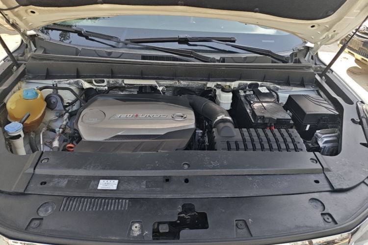 Used GAC Trumpchi GS8 2017 320T Two-Wheel Drive Luxury Smart Connectivity Version (7 Seats) Engine Bay
