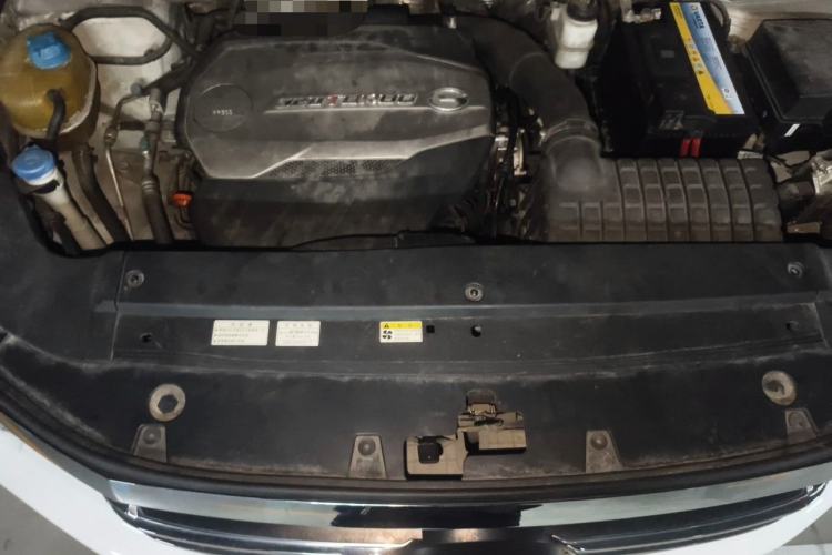 Used GAC Trumpchi GS8 2017 320T Two-Wheel Drive Luxury Smart Connectivity Version (7 Seats) Engine Bay