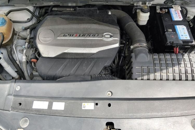 Used GAC Trumpchi GS8 2017 320T Two-Wheel Drive Luxury Smart Connectivity Version (7 Seats) Engine Bay