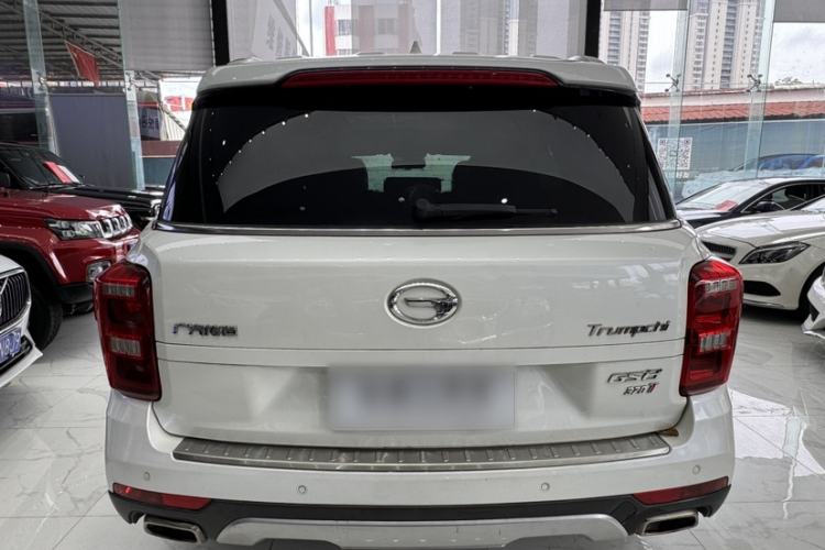 Used GAC Trumpchi GS8 2017 320T Two-Wheel Drive Luxury Smart Connectivity Version (7 Seats) Exterior 1