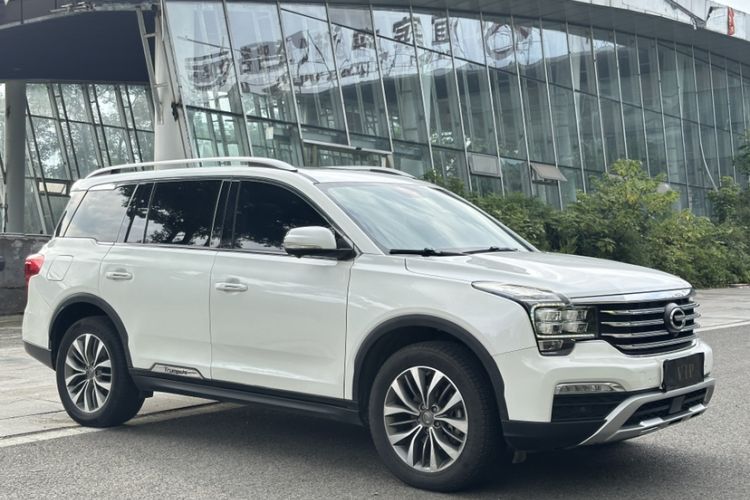 Used GAC Trumpchi GS8 2017 320T Two-Wheel Drive Luxury Smart Connectivity Version (7 Seats) Exterior 2
