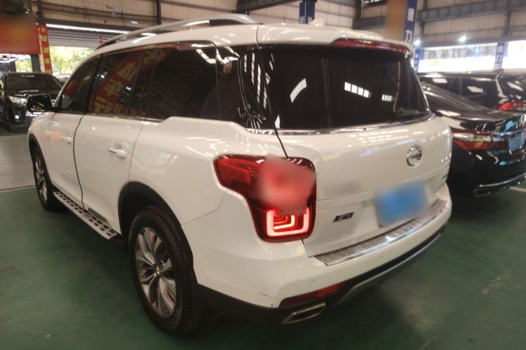Used GAC Trumpchi GS8 2017 320T Two-Wheel Drive Luxury Smart Connectivity Version (7 Seats) Exterior 2
