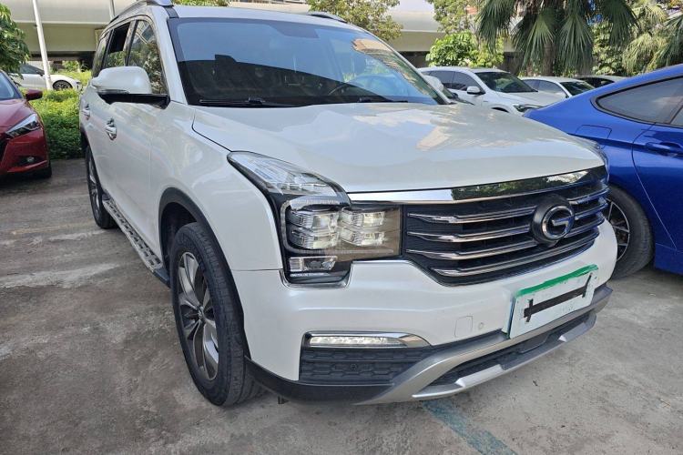 Used GAC Trumpchi GS8 2017 320T Two-Wheel Drive Luxury Smart Connectivity Version (7 Seats) Exterior 2