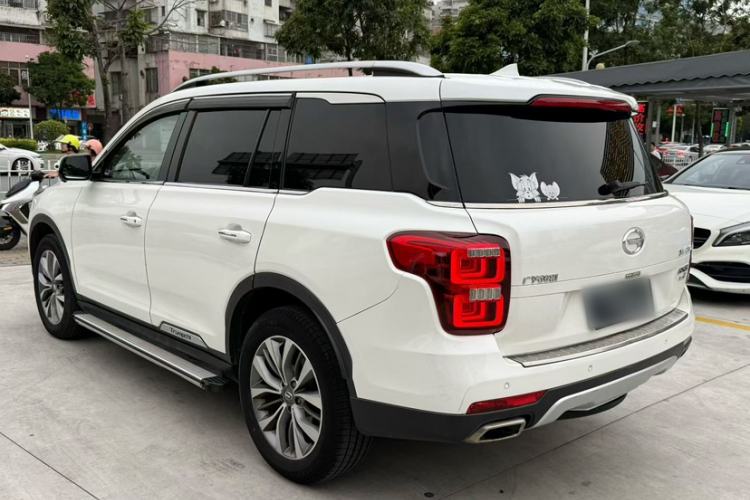Used GAC Trumpchi GS8 2017 320T Two-Wheel Drive Luxury Smart Connectivity Version (7 Seats) Exterior 2