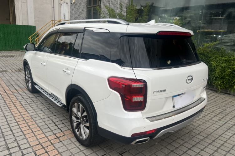 Used GAC Trumpchi GS8 2017 320T Two-Wheel Drive Luxury Smart Connectivity Version (7 Seats) Exterior 3