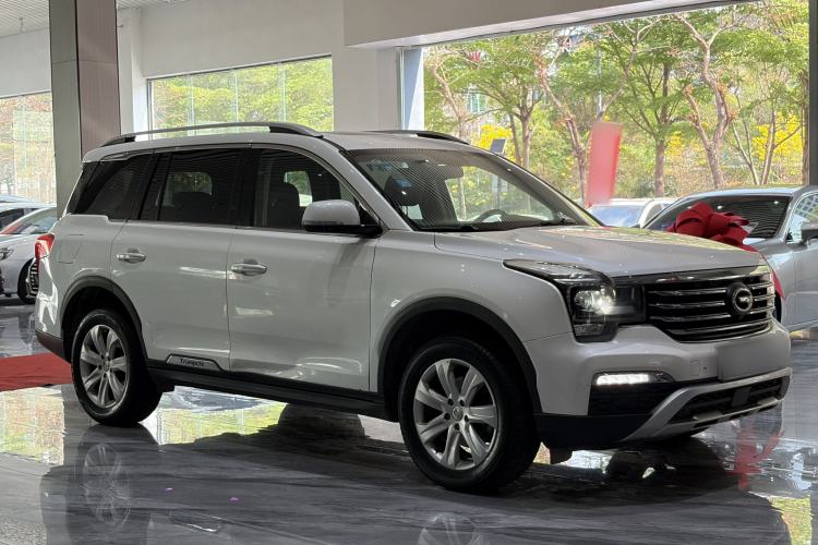 Used GAC Trumpchi GS8 2017 320T Two-Wheel Drive Luxury Edition (7 Seats) Exterior 3
