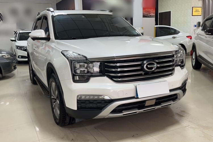 Used GAC Trumpchi GS8 2017 320T Two-Wheel Drive Luxury Smart Connectivity Version (7 Seats) Exterior 3