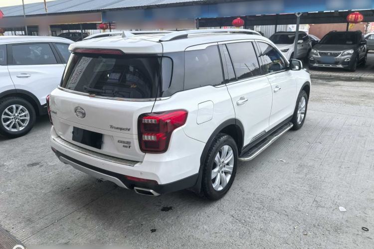 Used GAC Trumpchi GS8 2017 320T Two-Wheel Drive Luxury Edition (7 Seats) Exterior 4