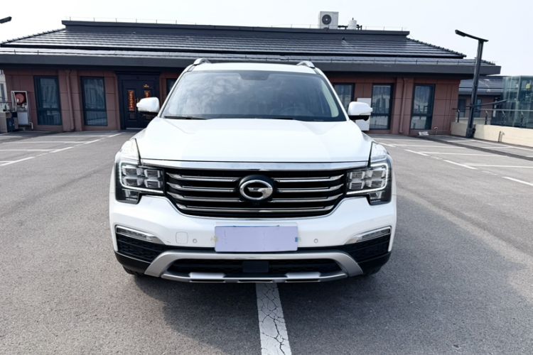 Used GAC Trumpchi GS8 2017 320T Two-Wheel Drive Luxury Smart Connectivity Version (7 Seats) Exterior 4