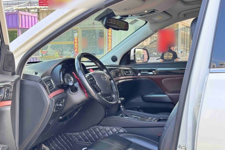 Used GAC Trumpchi GS8 2017 320T Two-Wheel Drive Luxury Smart Connectivity Version (7 Seats) Exterior 4