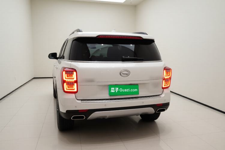 Used GAC Trumpchi GS8 2017 320T Two-Wheel Drive Luxury Smart Connectivity Version (7 Seats) Exterior 4