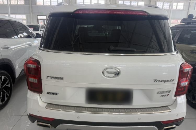 Used GAC Trumpchi GS8 2017 320T Four-Wheel Drive Luxury Smart Connectivity Version (7 Seats) Exterior 4