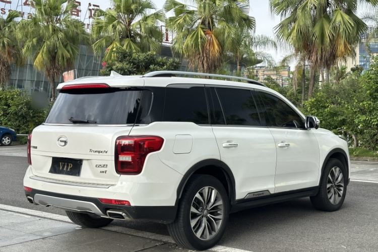 Used GAC Trumpchi GS8 2017 320T Two-Wheel Drive Luxury Smart Connectivity Version (7 Seats) Exterior 5