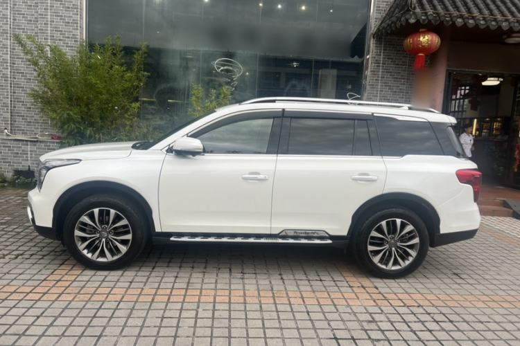 Used GAC Trumpchi GS8 2017 320T Two-Wheel Drive Luxury Smart Connectivity Version (7 Seats) Exterior 5