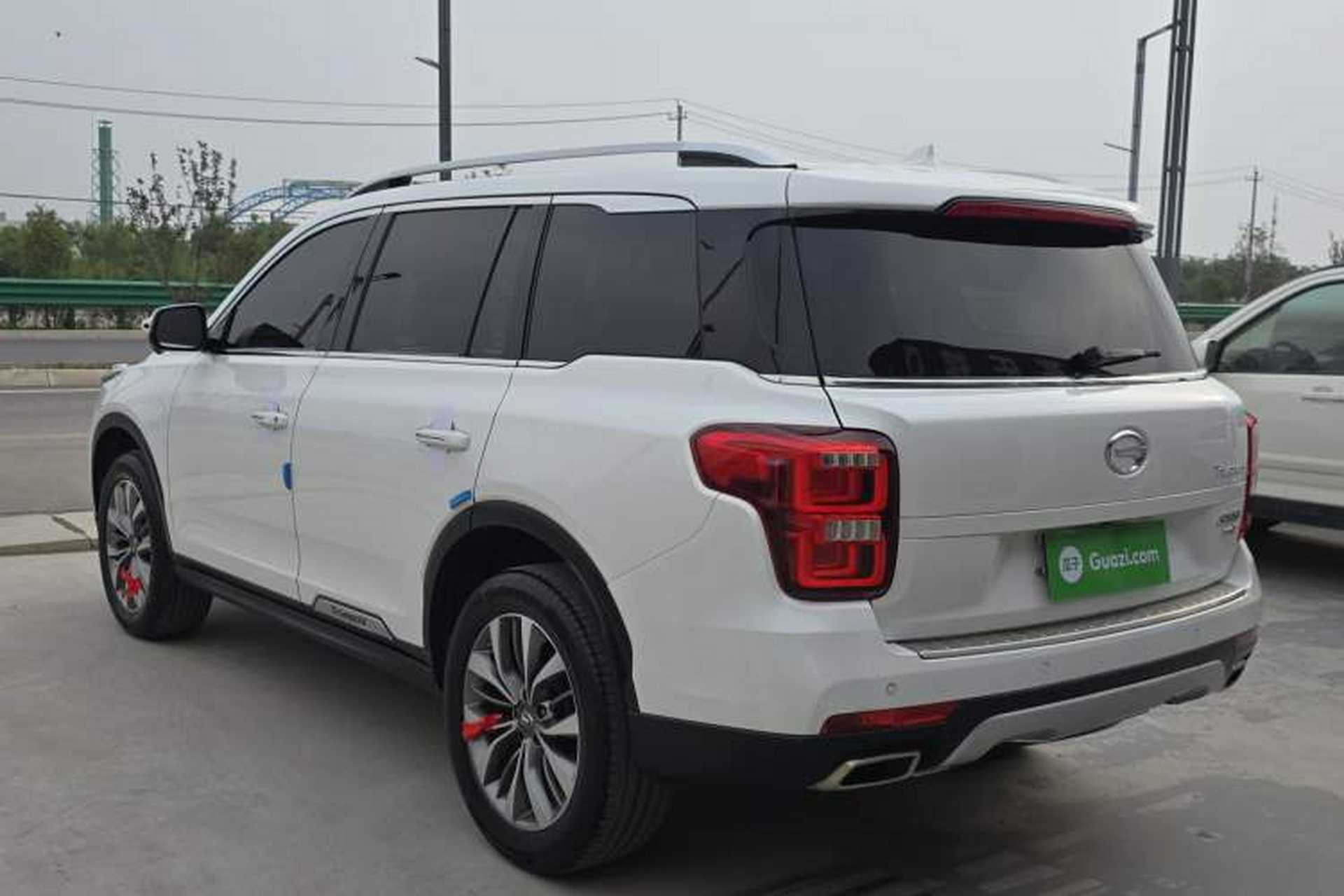 Used GAC Trumpchi GS8 2017 320T Two-Wheel Drive Luxury Smart Connectivity Version (7 Seats) Exterior 5