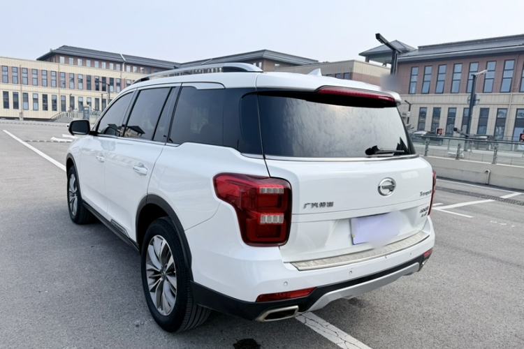 Used GAC Trumpchi GS8 2017 320T Two-Wheel Drive Luxury Smart Connectivity Version (7 Seats) Exterior 5
