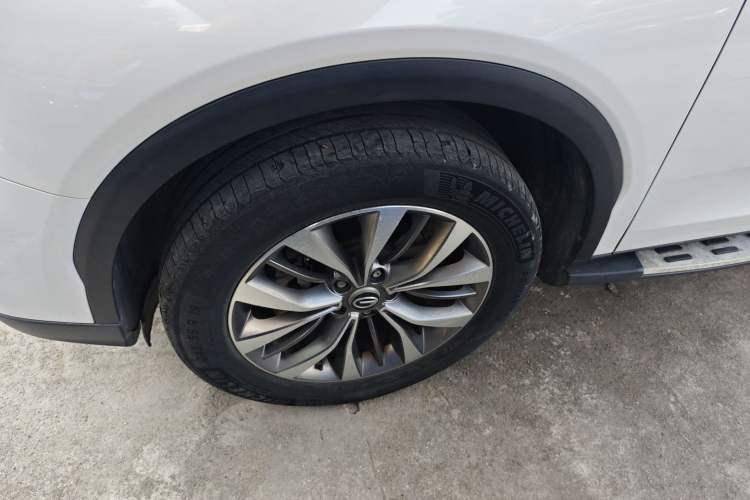 Used GAC Trumpchi GS8 2017 320T Two-Wheel Drive Luxury Smart Connectivity Version (7 Seats) Exterior 7