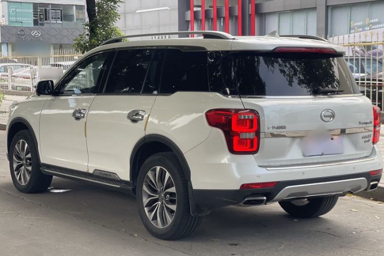 Used GAC Trumpchi GS8 2017 320T Two-Wheel Drive Luxury Smart Connectivity Version (7 Seats) Exterior 8
