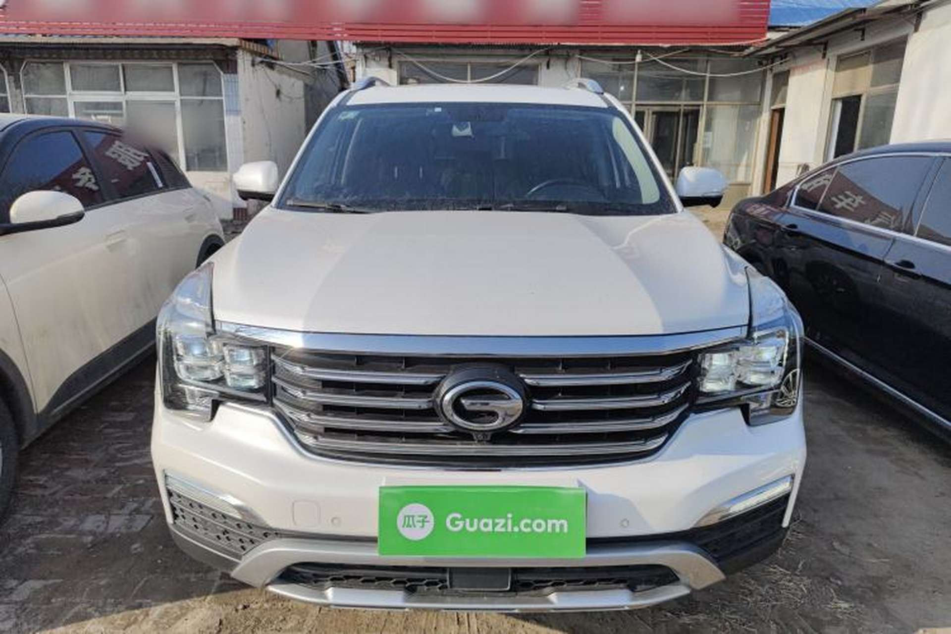 Used GAC Trumpchi GS8 2017 320T Two-Wheel Drive Luxury Smart Connectivity Version (7 Seats) Front