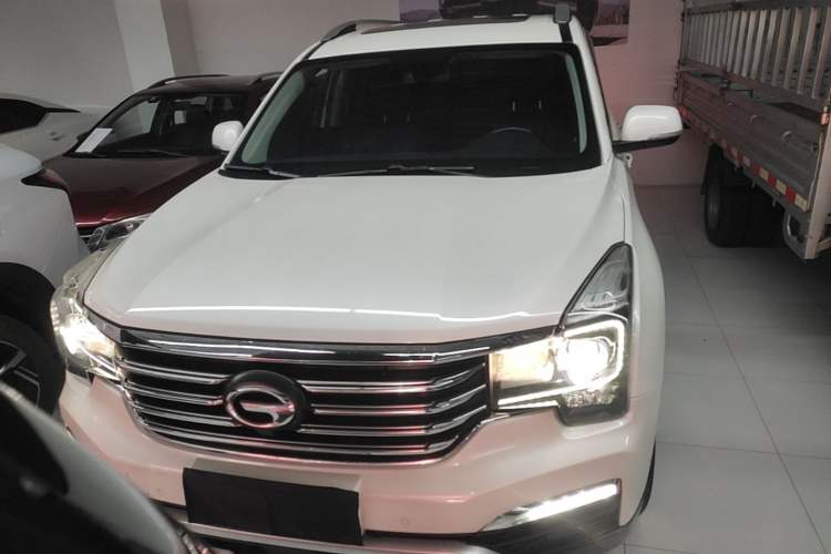 Used GAC Trumpchi GS8 2017 320T Two-Wheel Drive Luxury Edition (7 Seats) Front