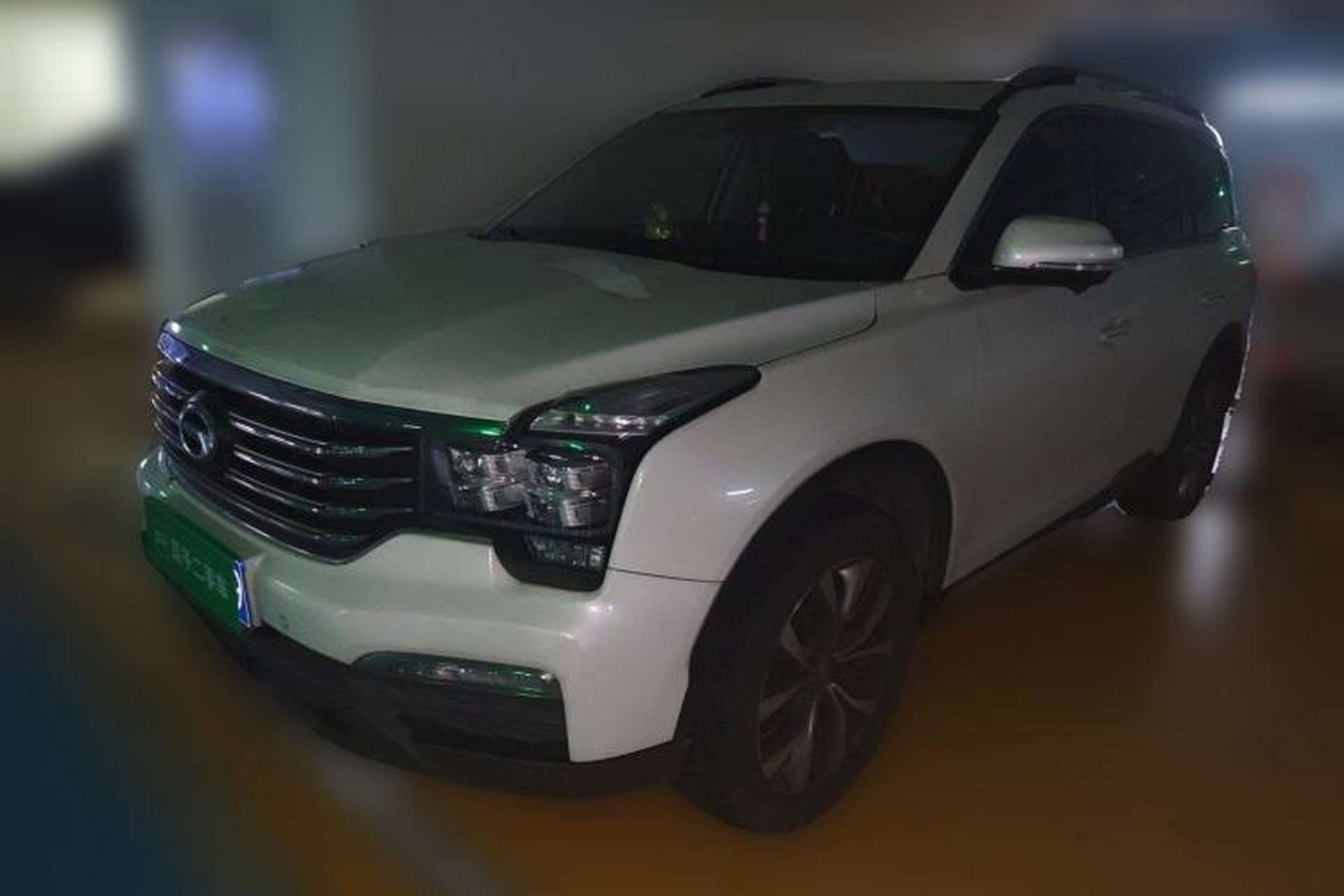 Used GAC Trumpchi GS8 2017 320T Two-Wheel Drive Luxury Smart Connectivity Version (7 Seats) Front Left 45 Deg