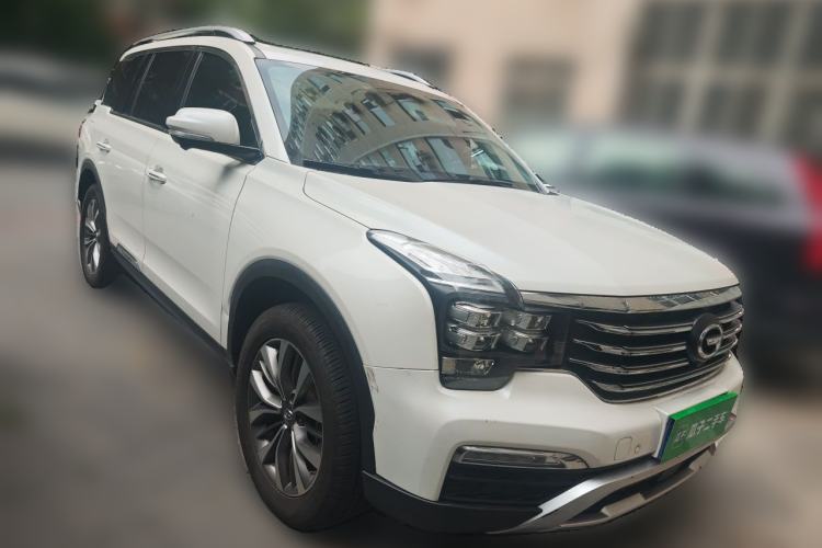 Used GAC Trumpchi GS8 2017 320T Two-Wheel Drive Luxury Smart Connectivity Version (7 Seats) Front Right 45 Deg