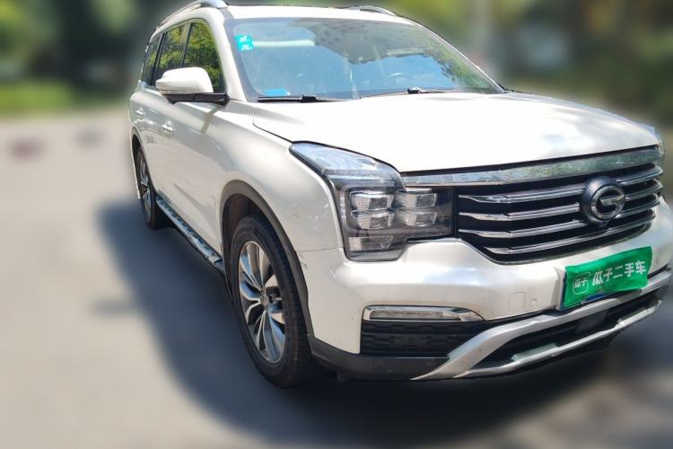 Used GAC Trumpchi GS8 2017 320T Two-Wheel Drive Luxury Smart Connectivity Version (7 Seats) Front Right 45 Deg