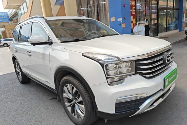 Used GAC Trumpchi GS8 2017 320T Two-Wheel Drive Luxury Smart Connectivity Version (7 Seats) Front Right 45 Deg