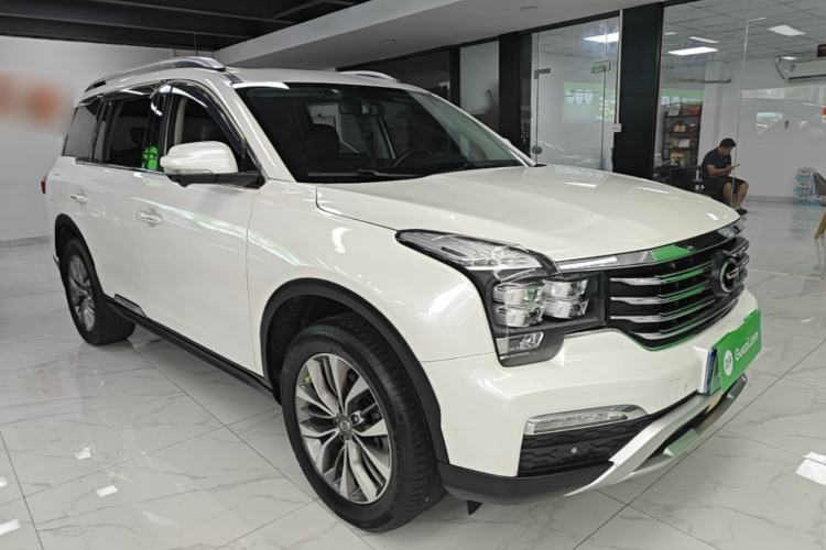 Used GAC Trumpchi GS8 2017 320T Two-Wheel Drive Luxury Smart Connectivity Version (7 Seats) Front Right 45 Deg