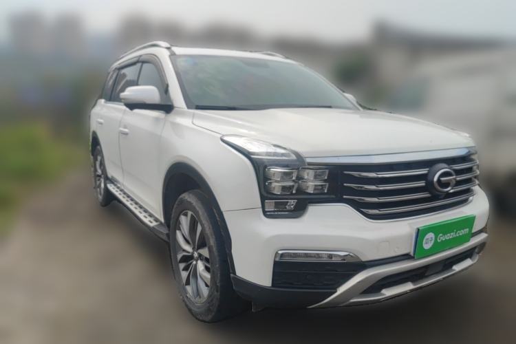 Used GAC Trumpchi GS8 2017 320T Two-Wheel Drive Luxury Smart Connectivity Version (7 Seats) Front Right 45 Deg