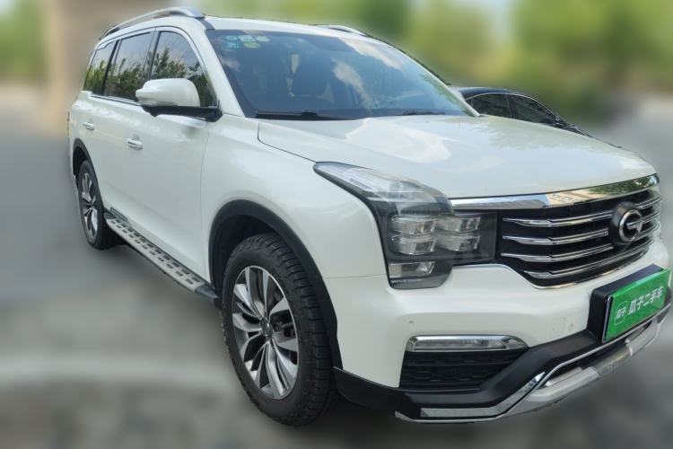 Used GAC Trumpchi GS8 2017 320T Two-Wheel Drive Luxury Smart Connectivity Version (7 Seats) Front Right 45 Deg